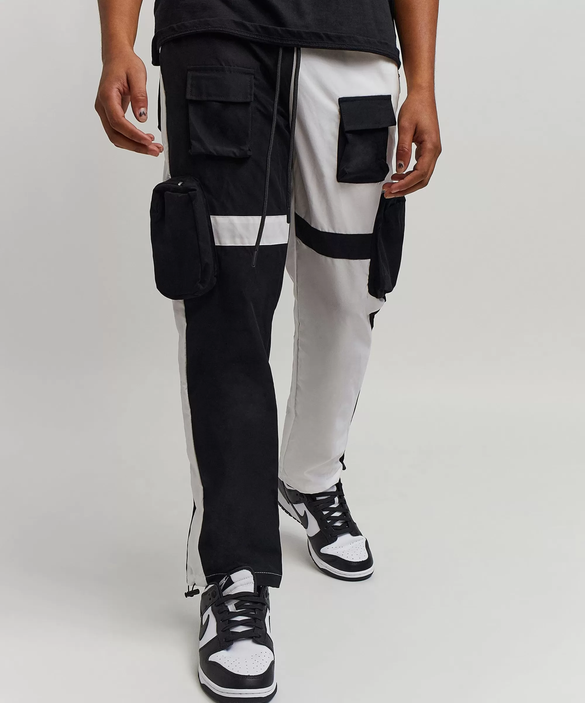 Discount Bader Cotton Twill Color Block Utility Joggers - Black&White Shop All Bottoms | Cargo & Utility Pants