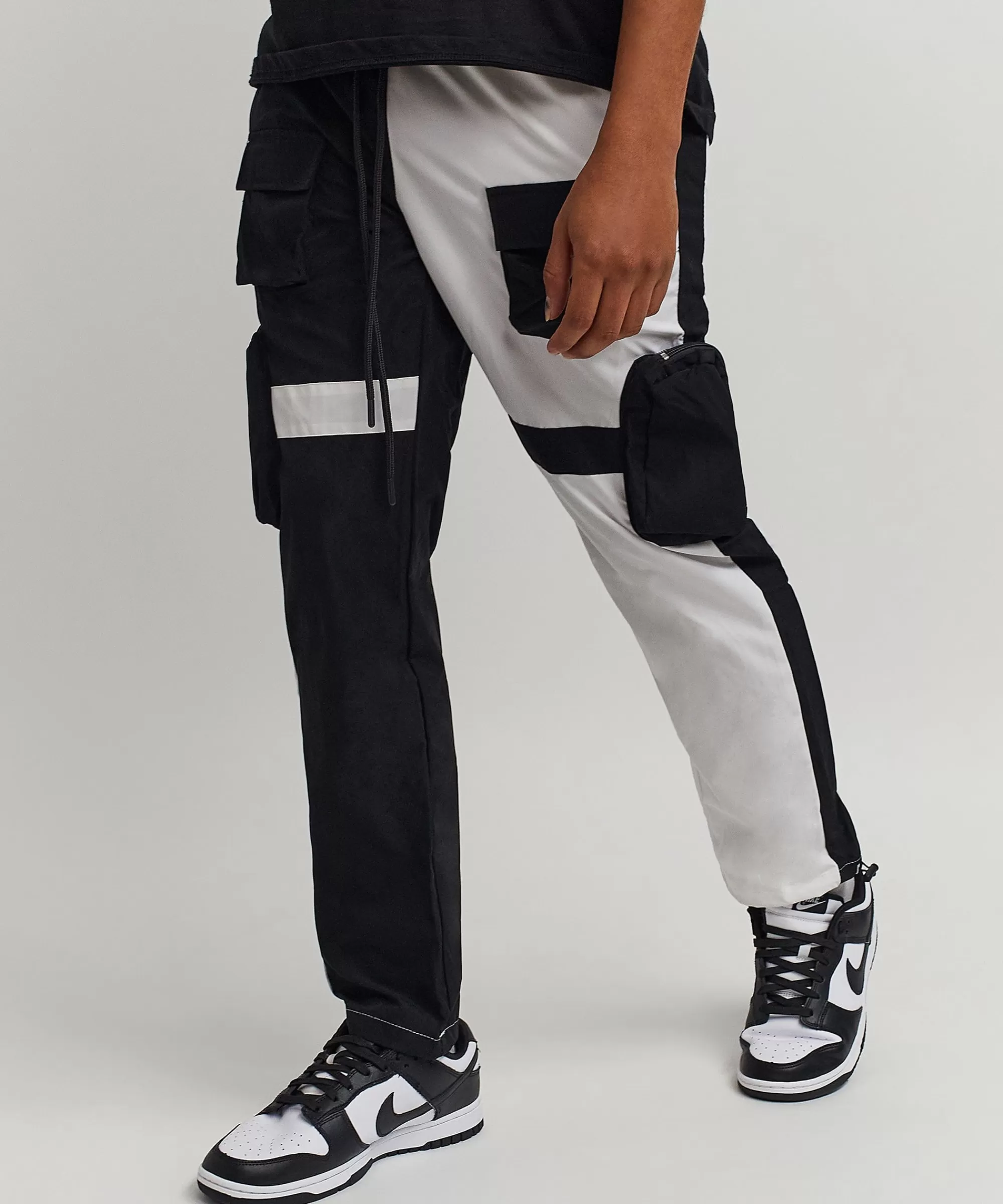 Discount Bader Cotton Twill Color Block Utility Joggers - Black&White Shop All Bottoms | Cargo & Utility Pants