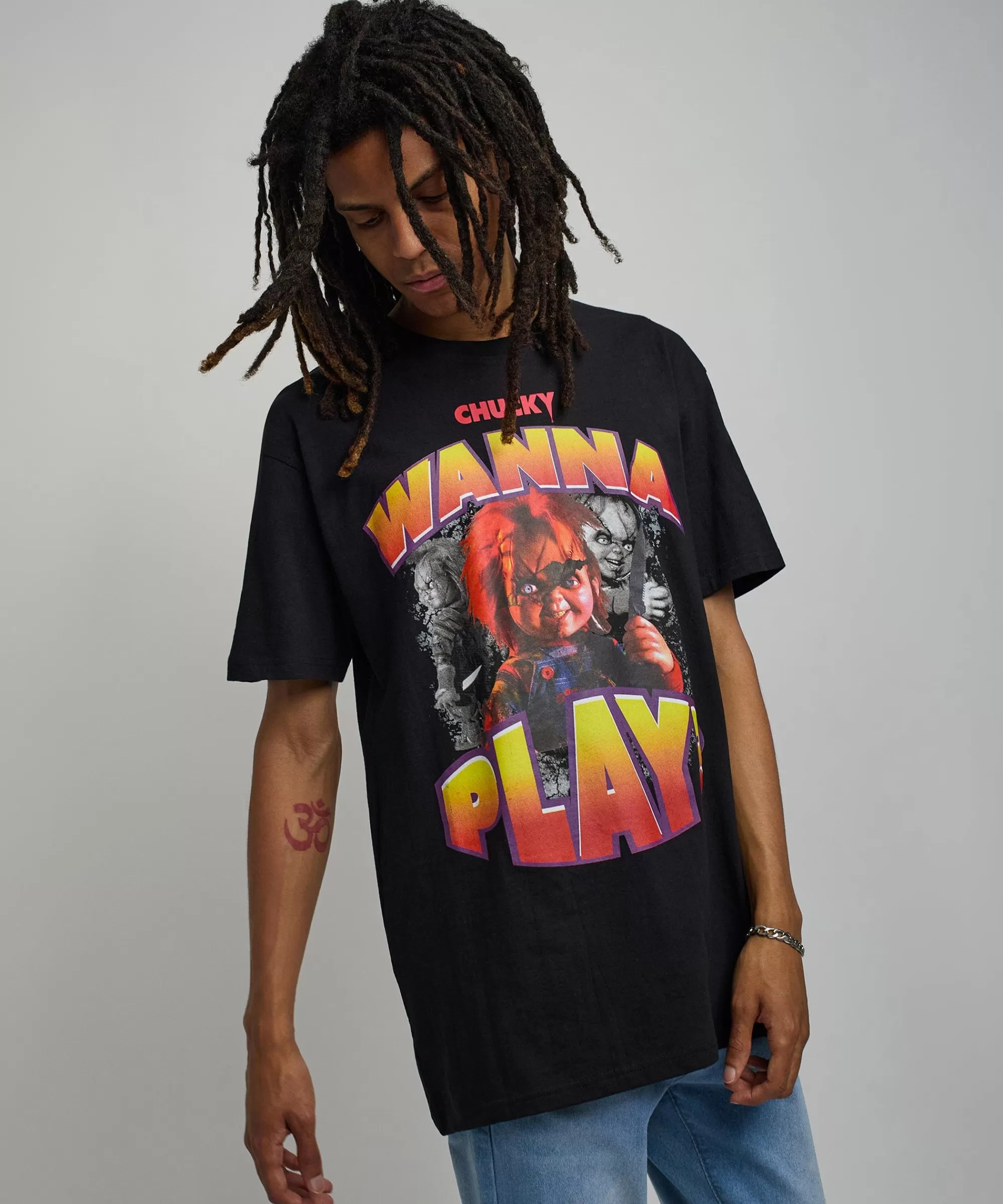 Best Chucky Wanna Play Short Sleeve Tee - Black Graphic Tees