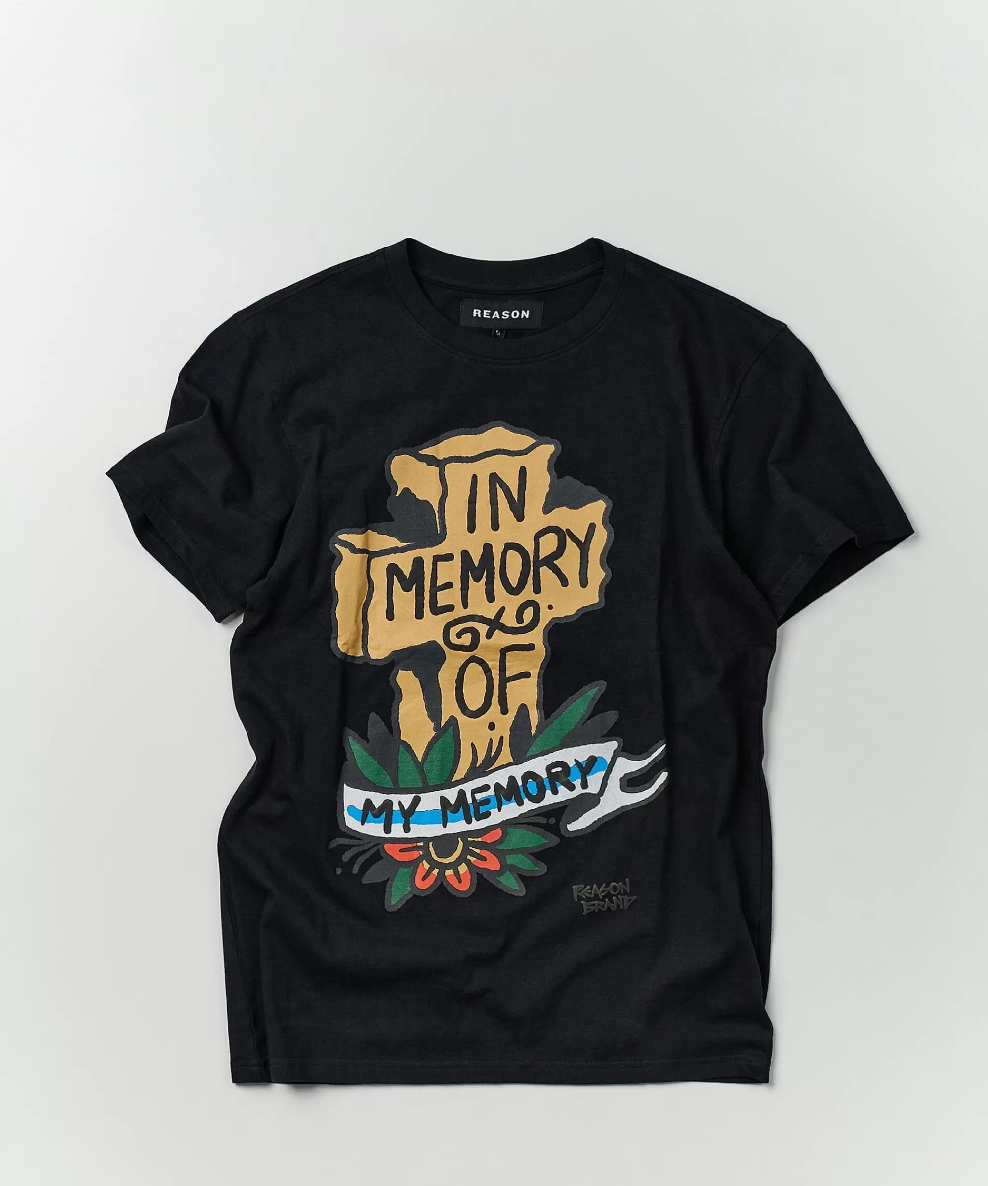 Best Sale In Memory Of Short Sleeve Tee - Black Graphic Tees